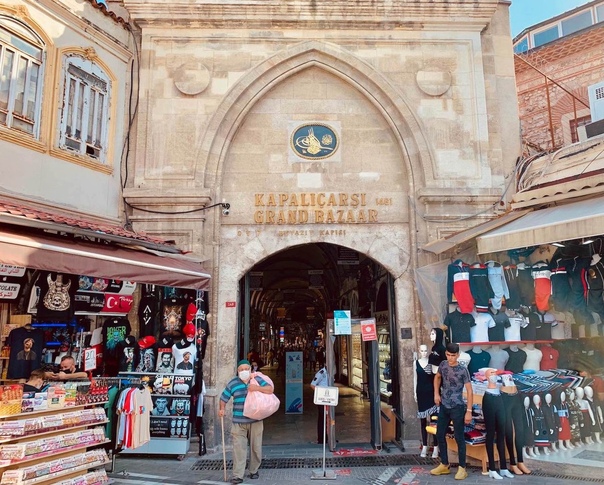 Mixed-Feelings-at-Istanbuls-Grand-Bazaar